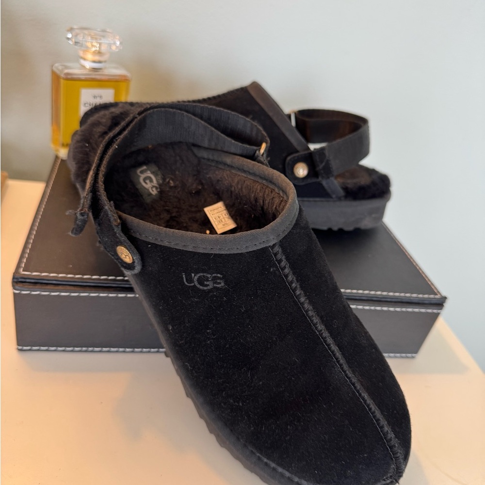 UGG Black Shearling Clogs Mules Women’s SZ 12 - Picture 5 of 10